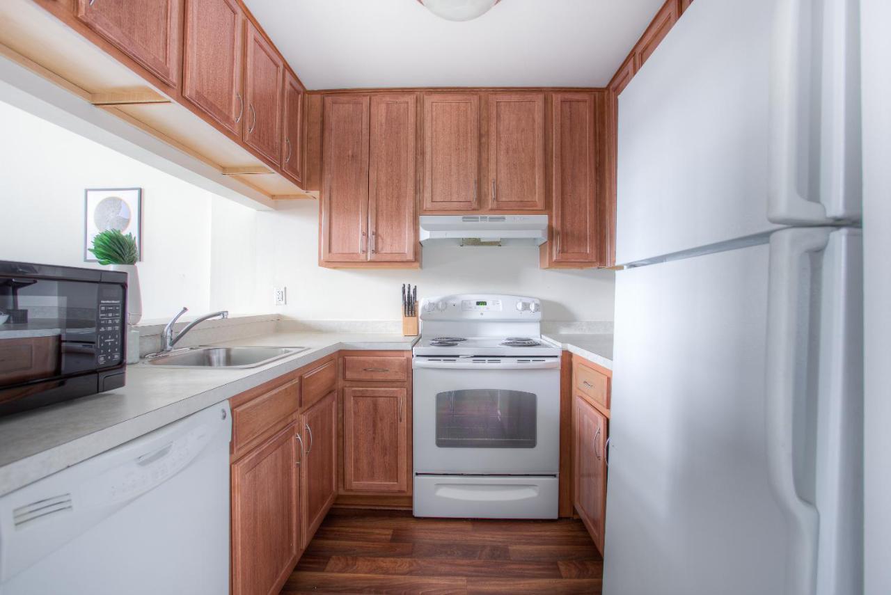 Frontdesk I River Place Apts Rivertown Detroit Apartment Cameră foto